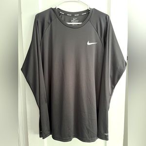 Nike Swim Long-Sleeve Hydroguard